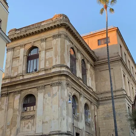 Boutique Loft Steps From The Colosseum - Gio 罗马